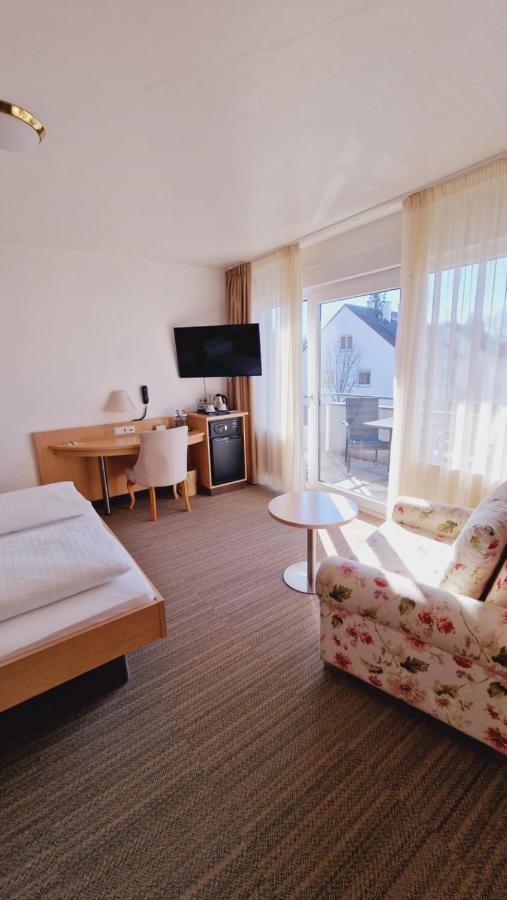 Hotel Garni Superior เมทซิงเงน ภายนอก รูปภาพ