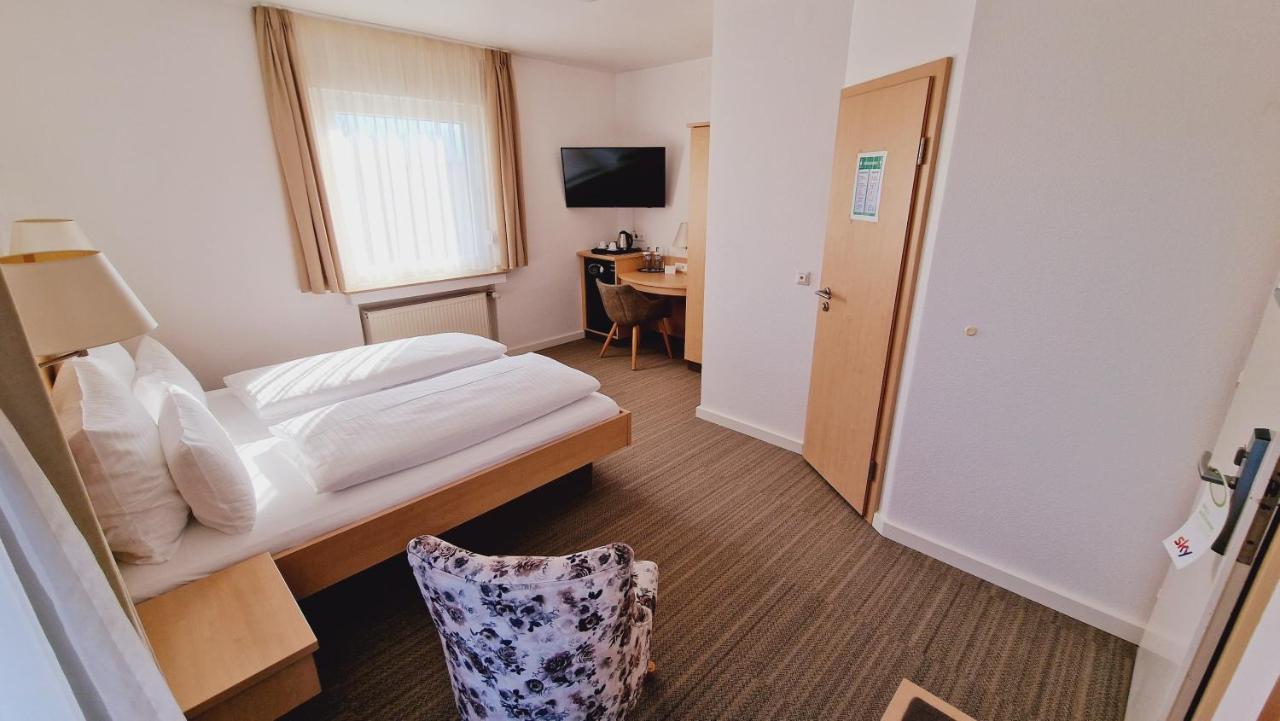 Hotel Garni Superior เมทซิงเงน ภายนอก รูปภาพ