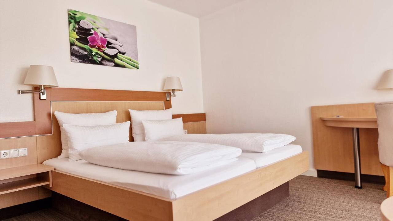 Hotel Garni Superior เมทซิงเงน ภายนอก รูปภาพ